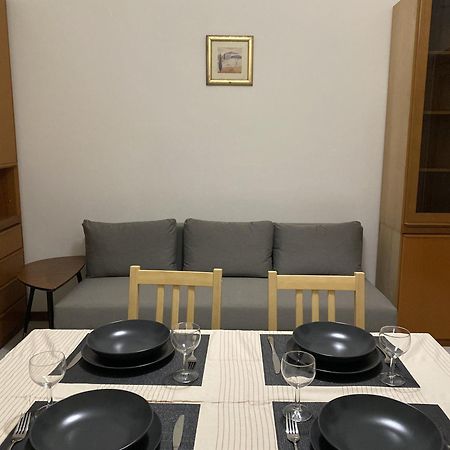 Lake Front Apartments, לקו מראה חיצוני תמונה