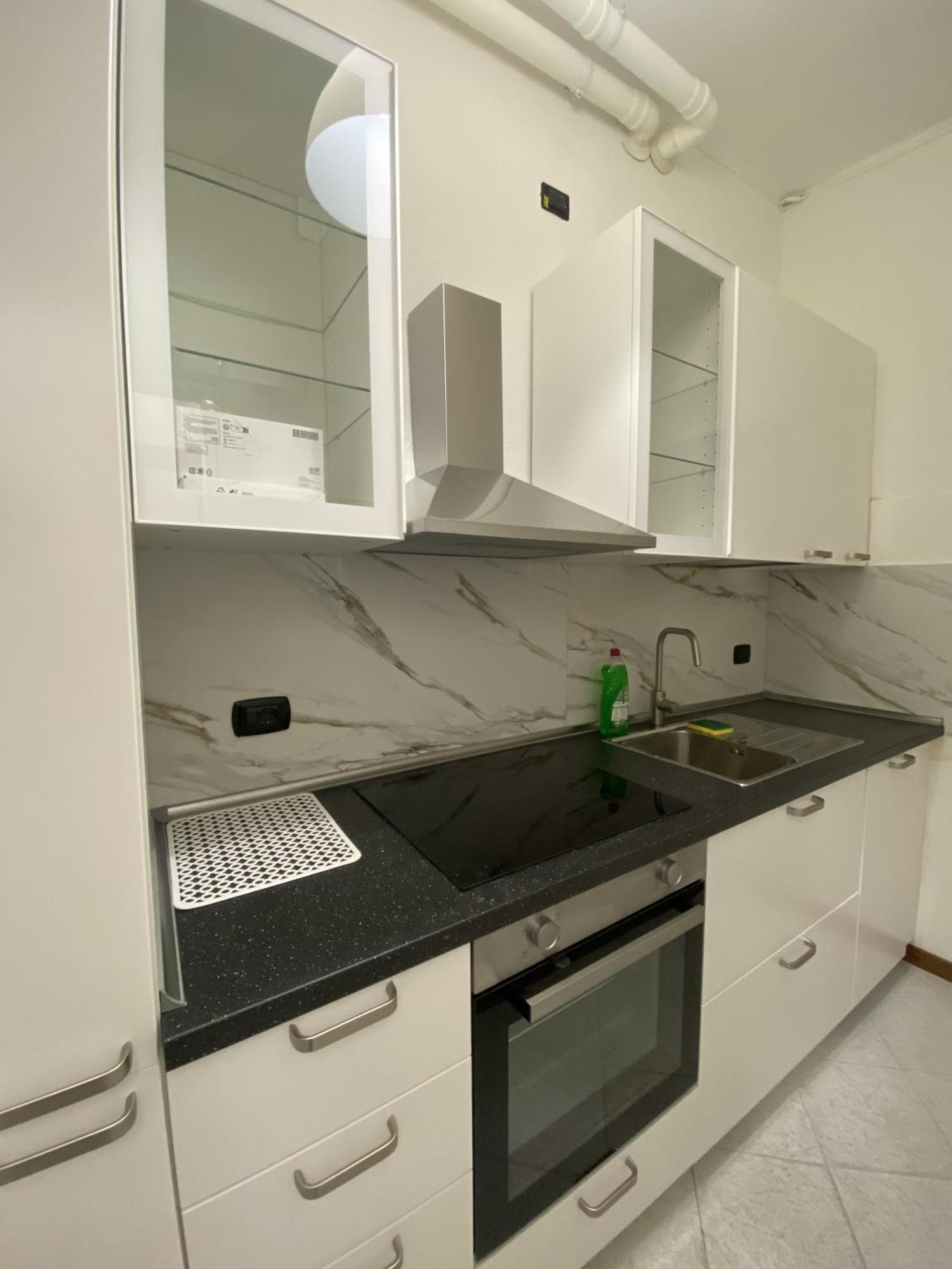 Lake Front Apartments, לקו מראה חיצוני תמונה